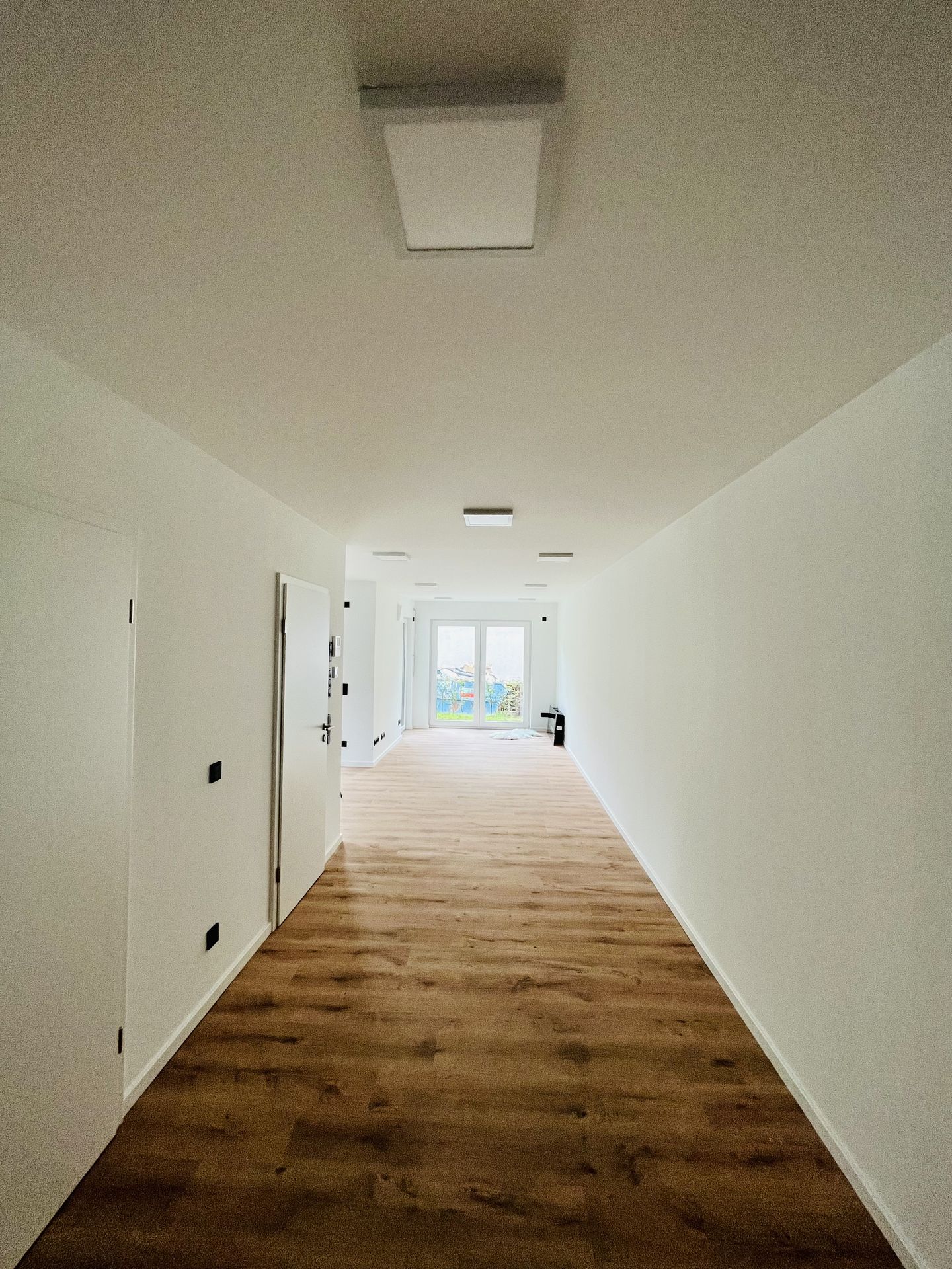 Würdinghausen: Exklusive Whg. mit Loggia und Fahrstuhl WARM zu vermieten!