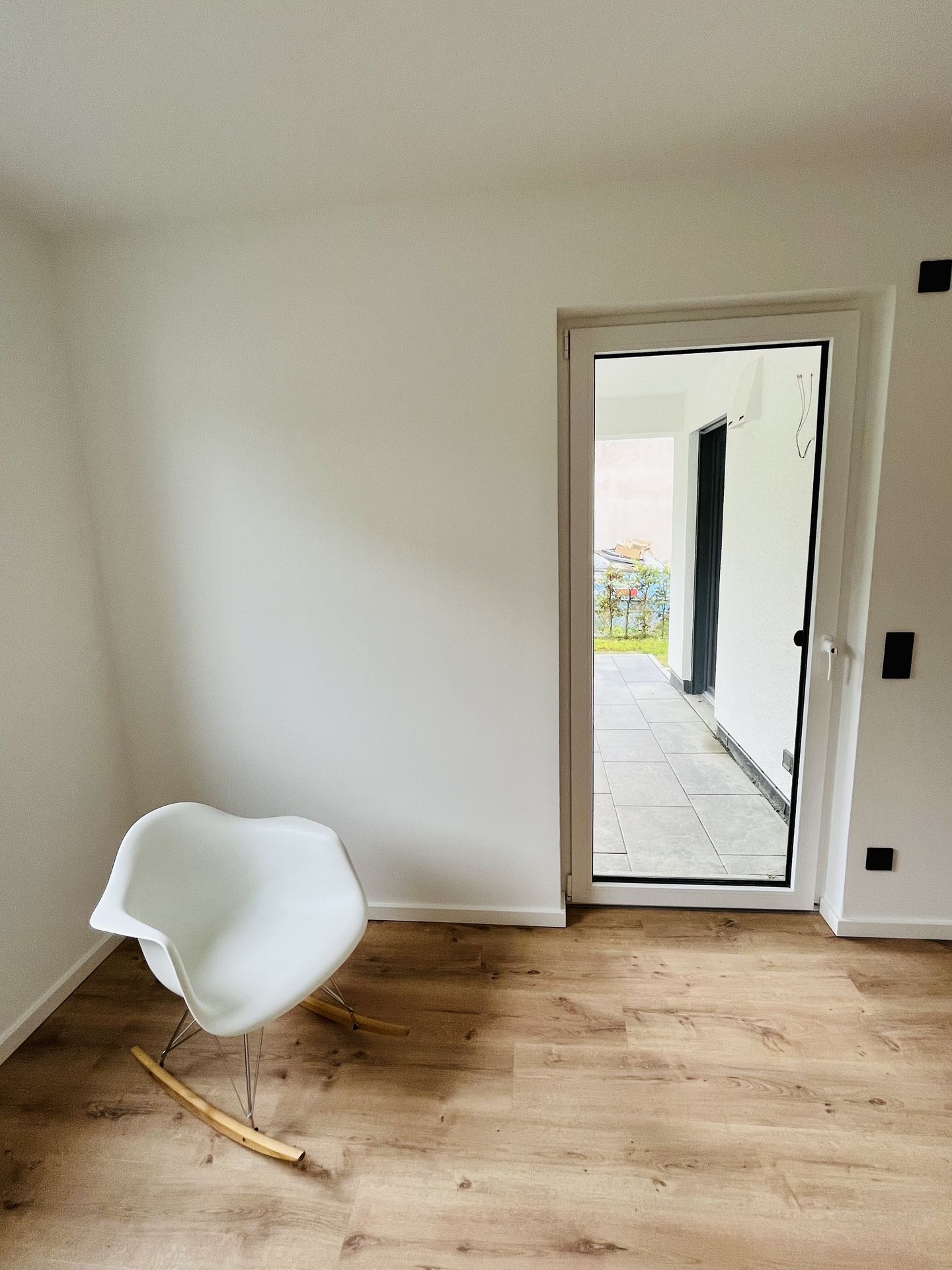 Würdinghausen: Exklusive Whg. mit Loggia und Fahrstuhl WARM zu vermieten!