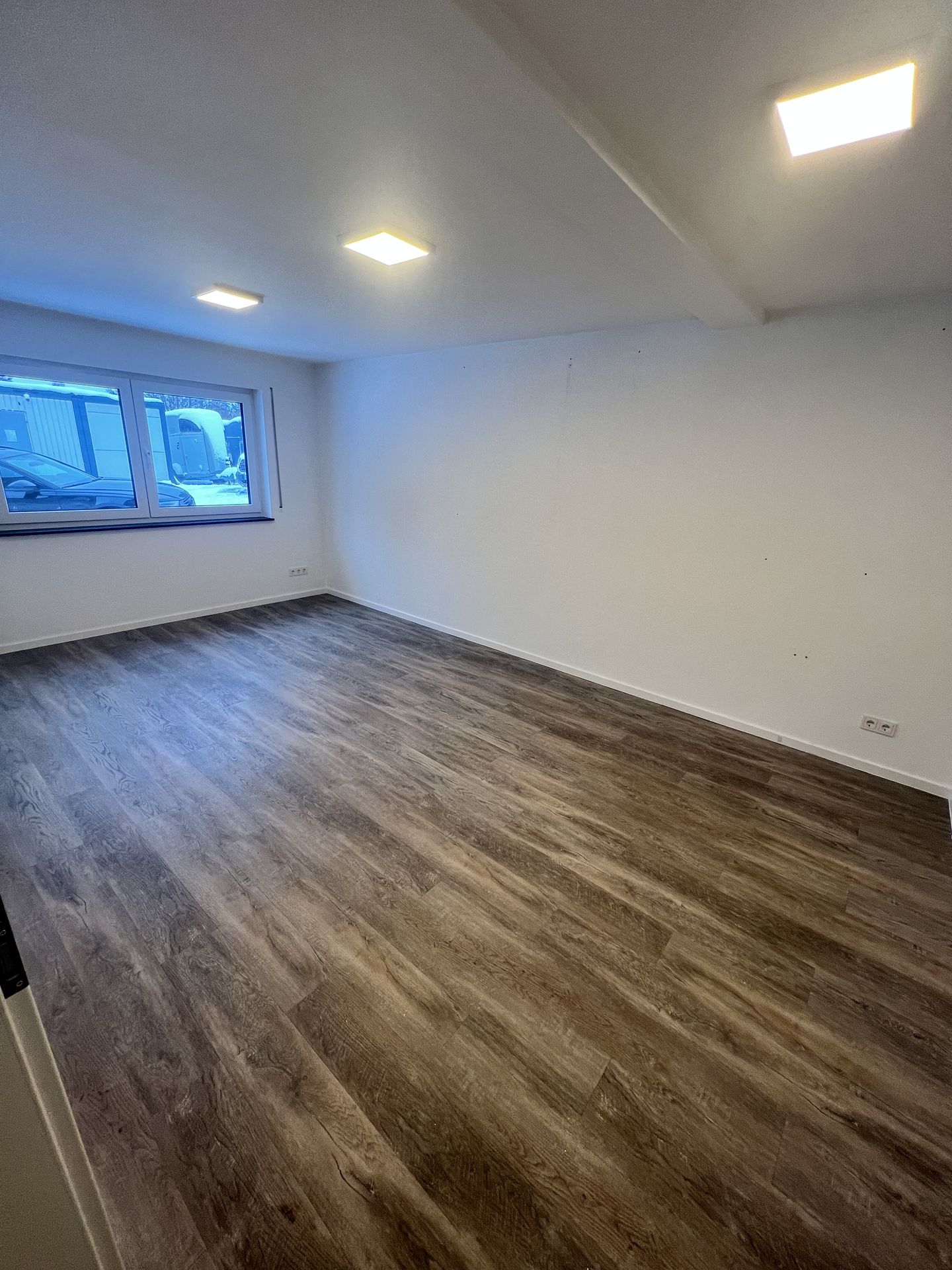 Kirchhundem-Rahrbach: Kluges ("Home-)Office oder 2ZKB provisionsfrei zu vermieten