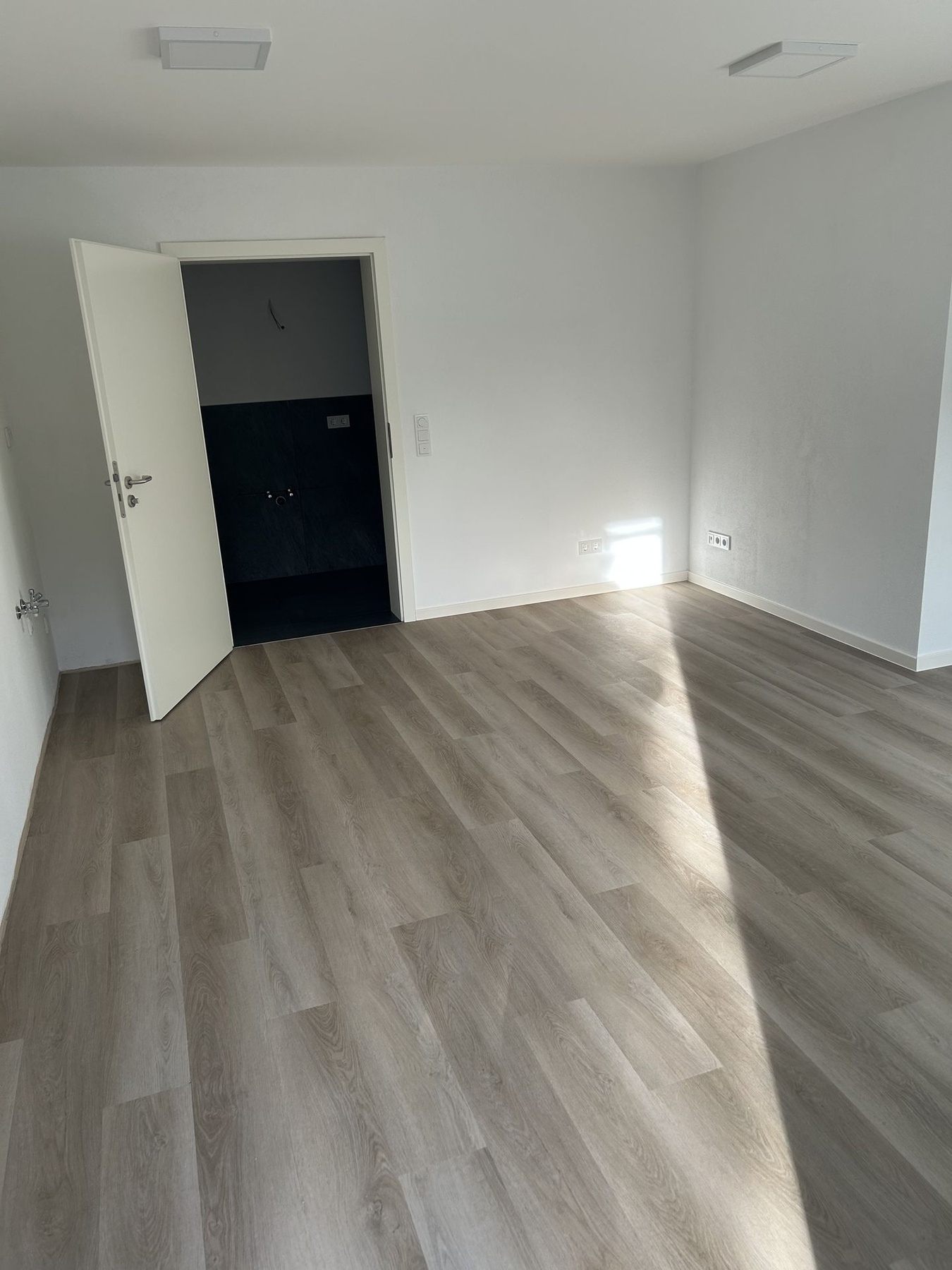 Kirchhundem-Rahrbach: Kluges ("Home-)Office oder 2ZKB provisionsfrei zu vermieten